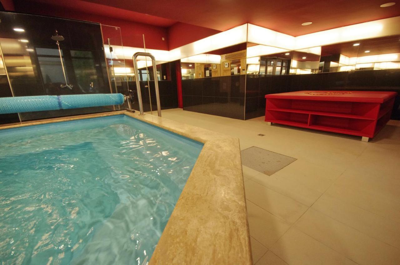 Hotel Corvin Gyula Exteriér fotografie